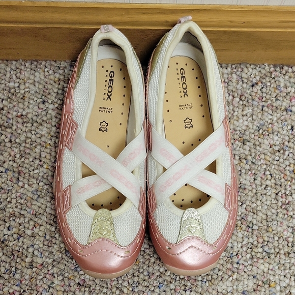 Geox Pink and Cream Girls' Slip-on Tennis Shoes Sz 30 (US 12). - Picture 1 of 7